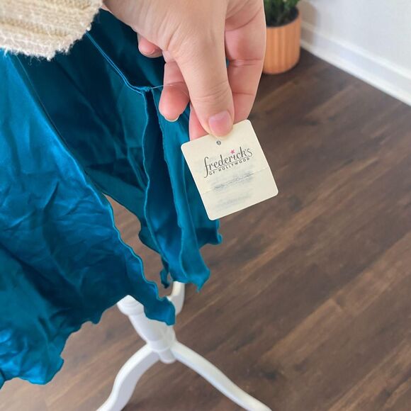 Deadstock Frederick's Of Hollywood Teal Ethereal Frilly Ruffle Silk Dress Top M - Picture 4 of 8